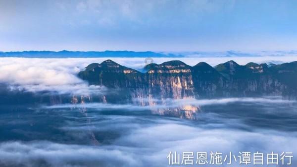 空袭敌营